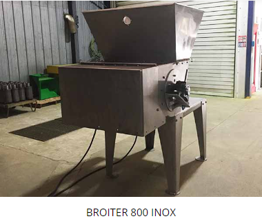 Grinder-mixer for agricultural feed processing